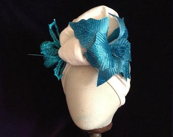 Vintage 1940er Jahre Stil Blaues Turban Stirnband mit weißen Pfingstrosen ~ Carmen Miranda ~ 1940er Turban - Pinup Rockabilly Stil Haar Accessoire