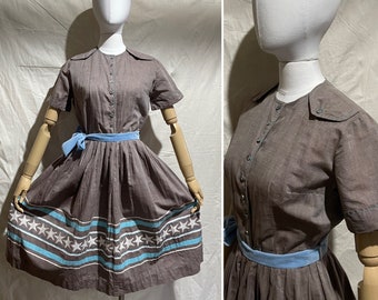 Vintage 1950's Chocolate Brown and light blue Swing Dress with Embroidered stars. VTG Shirtdress - Patio Dress Bust 40" Waist 27"