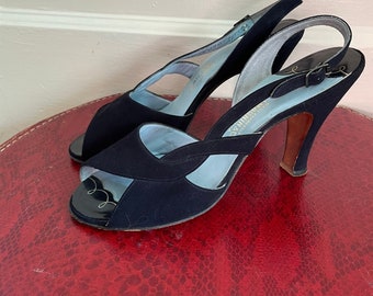 Vintage 1950’s Gorgeous Navy Blue Slingback Dancing shoes by I.Miller Beautiful shoes for I.Magnin. Size 7AA