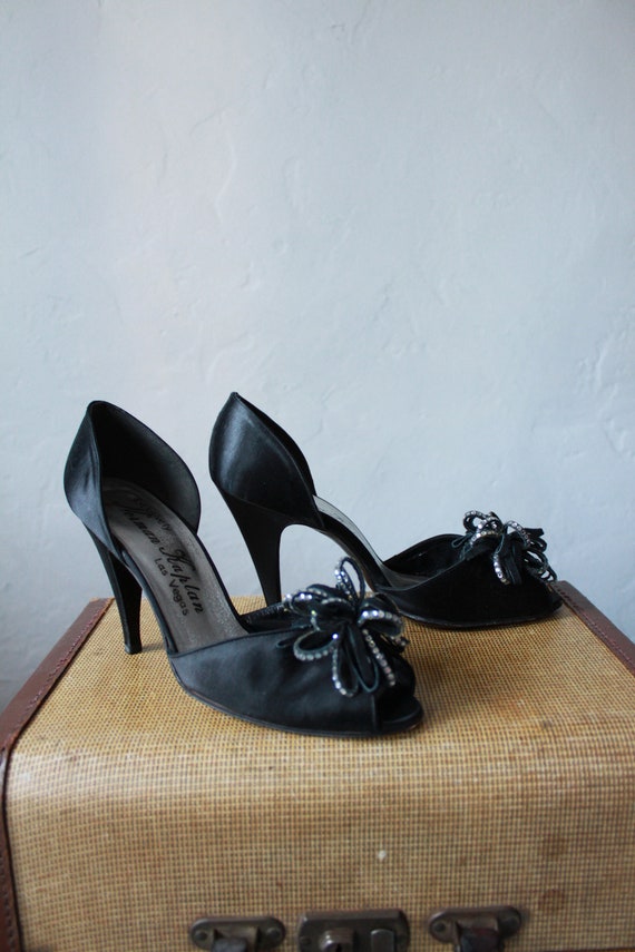 Vintage 1960s Black Satin  Peep Toe Shoes with cr… - image 2