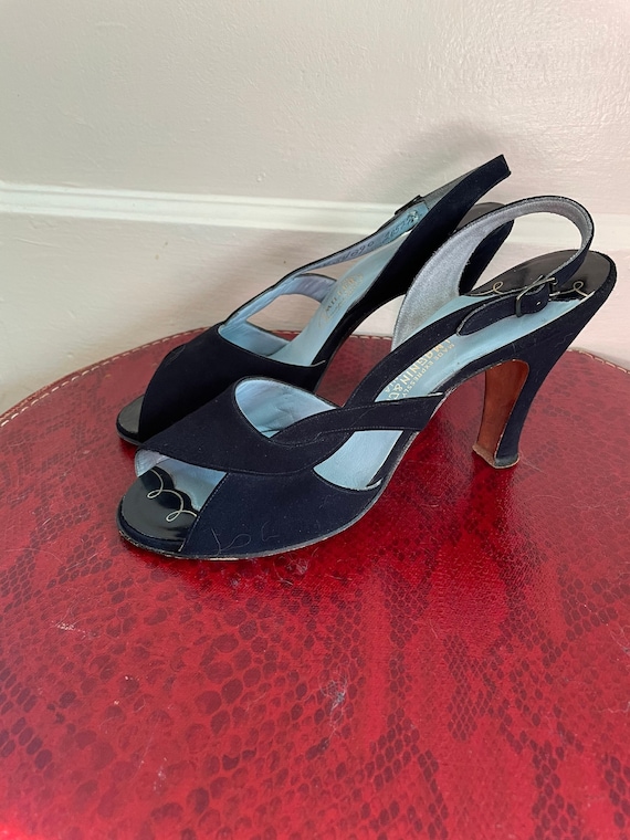 Vintage 1940s Navy T-Strap Shoes with Mesh and Peep Toe, size 6-1