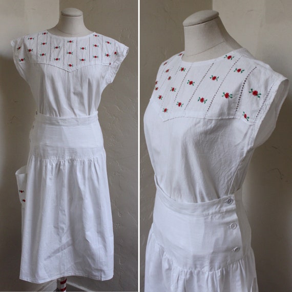 Vintage 1960's White Cotton and Red embroidered Ro