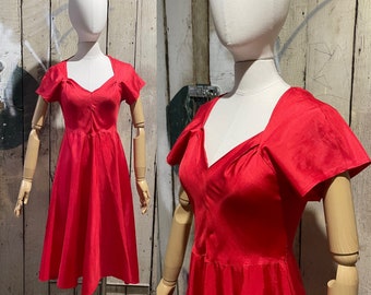 Vintage 1950’s Valentine  Red, Silk Bias cut party dress. Light summer Dress - Sweetheart Dress - Rockabilly  - Pinup Waist 27"