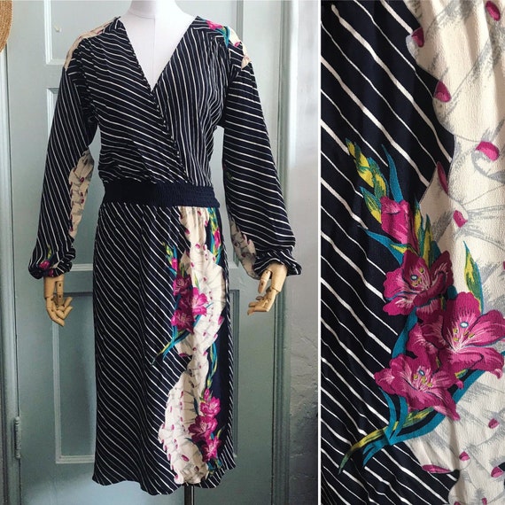 Vintage 1980's Black, cream and Pink Graphic flora