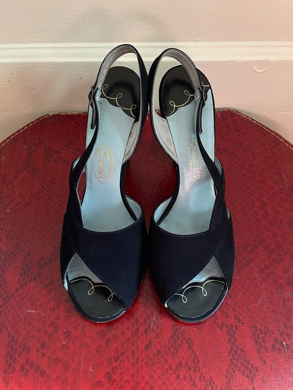 navy blue slingback
