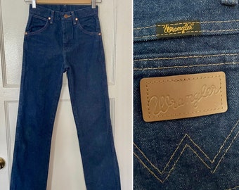 vintage années 1990 enfants / petits jeans Wrangler pour femmes. Slim fit - lavage foncé - Taille 12 slim - Taille 25 »