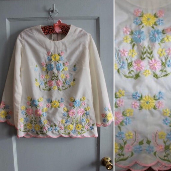 Vintage 1960's Embroidered White Cotton Blouse - V