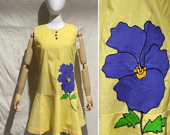 Vintage 1960's Yellow Drop waist Tennis Dress with Large Purple Flower by Evelyn Pearson  - Size US 6