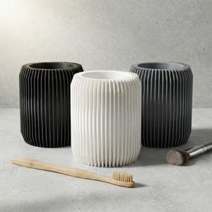 Pot design minimaliste noir ou blanc - Porte-brosse à dents et crayons texture géométrique