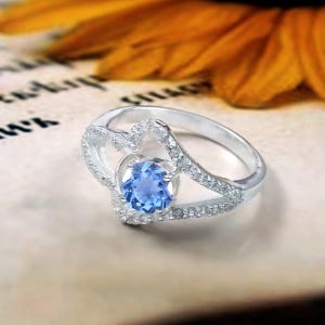 AAA Grade Flawless Ceylon Blue Spinel Round Gemstone Ring, 925 Sterling Silver Ring, Statement Wedding Ring, Engagement Ring 6x6 MM