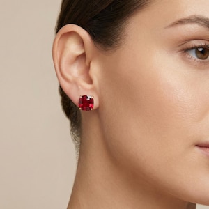 Pendientes de rubí rojo de Mozambique con corte cojín, impecables, de plata de ley 925, chapados en oro, con cierre a presión, para San Valentín, 7 x 7 mm.
