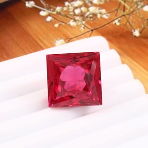 37,40 ct AAA Mozambique blodröd rubin lös prinsesslipad ädelsten vacker lysterkvalitet, modesmycken och ringtillverkningsprodukt 17 x 17 MM
