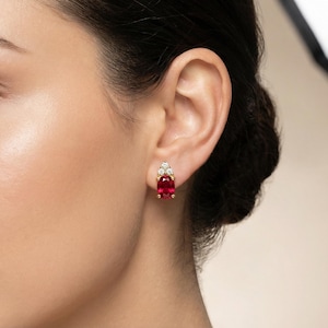 Orecchini ovali in rubino rosso del Mozambico AAA Flawless, in argento sterling 925 placcato oro, con chiusura a pressione, pietra portafortuna, San Valentino 6 x 4 mm