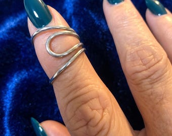 Anillo envolvente de plata de ley 925 hecho a mano, anillo único con diseño abstracto en espiral para mujer, joyería minimalista de plata ajustable, regalo para ella.