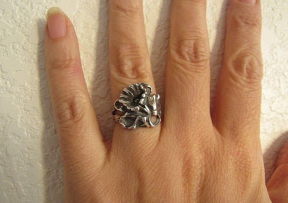 Art Nouveau Era sterling silver Iris ring, size 6 - image 7