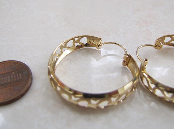 Solid 14K Gold Heart Pattern Cut Hoop Earrings, S… - image 8