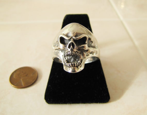 Solid Skull Solid Sterling Silver ring, size 9, G… - image 2