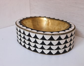 Handmade Moroccan Brass Vessel Sink: Bone & Black Resin Oval Bowl with Free Drain