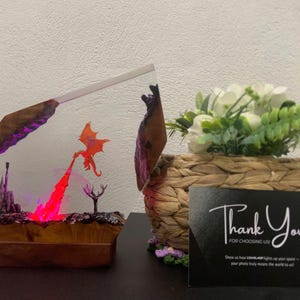 Dragon Resin Lamp – Handmade Fantasy Fire-Breathing LED Night Light | Unique Gift for D&D Lovers, Gamers, and Fantasy Fans