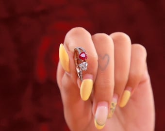 Anel Toi et Moi | Anel de Coração com Diamante e Rubi | Anel com Diamante Sintético | Ouro 9k, 14k, 18k e Prata | Presente para Ela