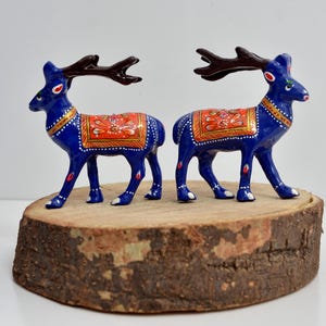 Deer statue, Ornament wild Animal Statue Home Table Decoration Solid Metal Ornament, Mini deer Sculpture Raj craft India