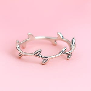 Sterling Silver Branch Ring: Adjustable Twig Band, Nature Jewelry, Crown Ring, Gift For Her, Gift For Mom, Gift For Friends, Annivasery Gift