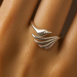 Minimalist Sterling Silver Bird Ring – Adjustable Open Ring with Elegant Wing Design, Nature-Inspired Jewelry, Unique Gift for Women & Girls