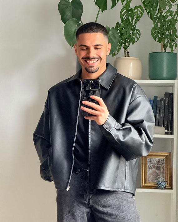 FAUX LEATHER MINIMAL ジャケット、 ANITA faux leather biker jacket brand GUESS