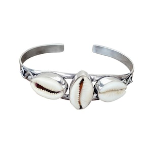 Bracciale rigido con conchiglia di ciprea, splendido bracciale rigido di design, bracciale rigido in argento sterling 925, bracciale rigido con conchiglia, bracciale rigido vistoso, bracciale rigido fatto a mano