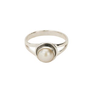 Pearl Silver Ring, Sterling Silver Ring, Round White Pearl Ring, Classic Minimalist Jewelry For Women, Split Band Ring, Bezel Setting