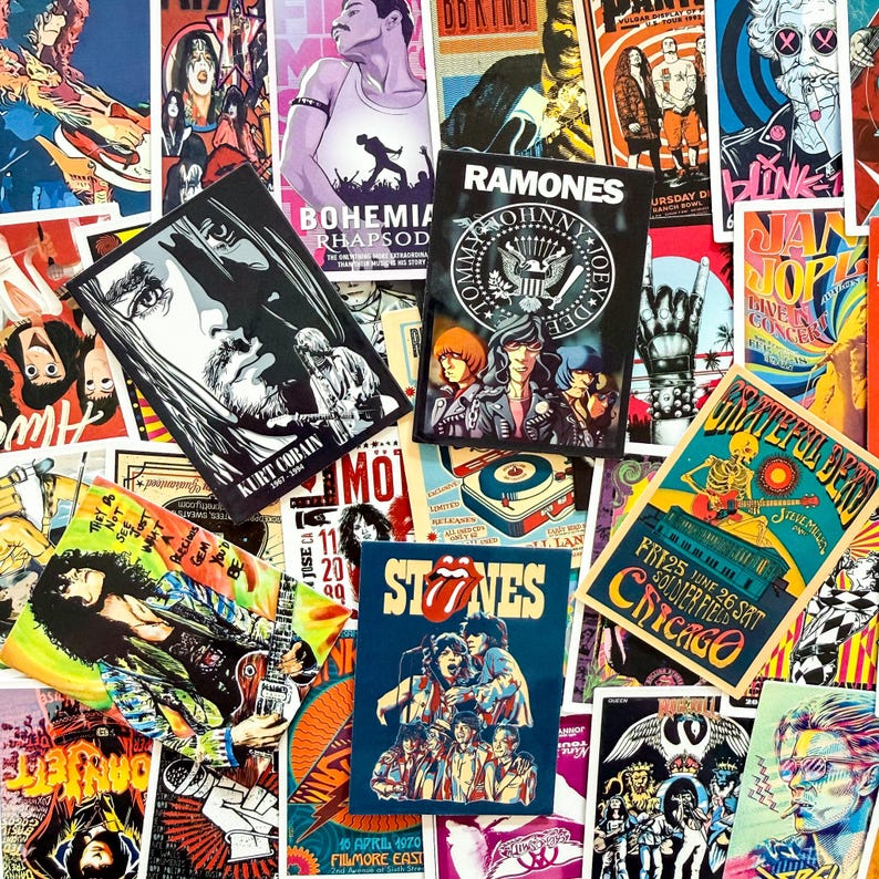 Peut inclure: Un ensemble d'affiches de groupes de rock color&eacute;es, avec des musiciens embl&eacute;matiques et des dates de concerts. Les affiches incluent Kurt Cobain, The Rolling Stones et The Ramones. Les designs sont un m&eacute;lange de vintage et de moderne.