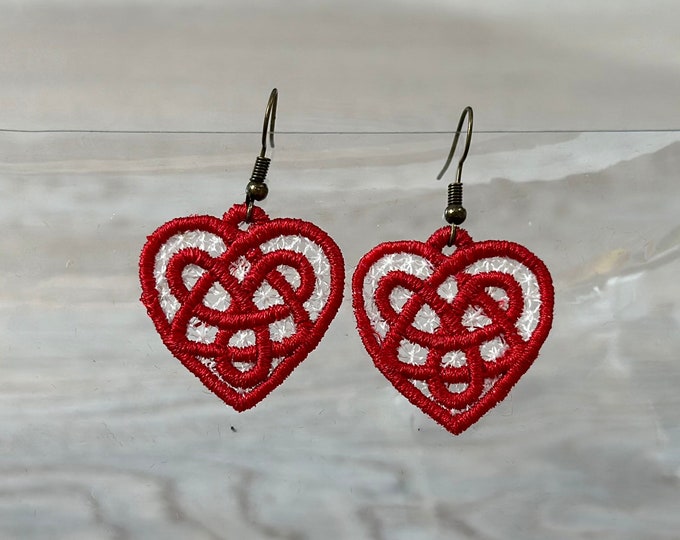 Awesome Celtic Knot Heart earrings charm pendant FSL freestanding lace machine embroidery designs girl pretty Valentine Heart earrings ITH