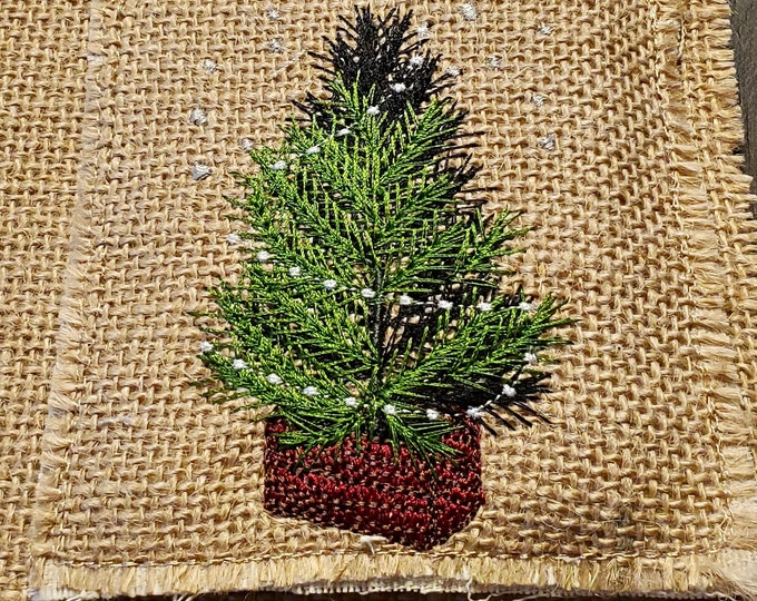 Rustic old fashioned Christmas tree in box with Christmas lights and snow light stitch machine embroidery designs sizes 4, 5, 6, 7 inches