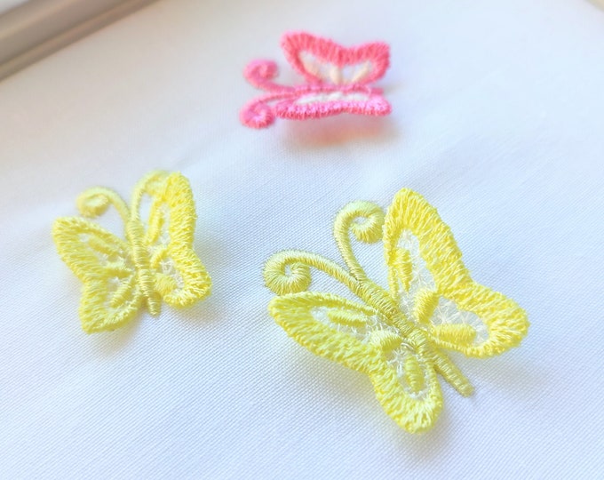 Delicate mini Butterfly 3D three-dimensional FSL free standing lace machine embroidery design ITH in the hoop, girl kids hairclip pendant