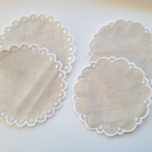 Scalloped Napkin Coaster Doily 2 types round shape in assorted sizes ITH in the hoop easily machine embroidery designs Set of 2 festoon edge