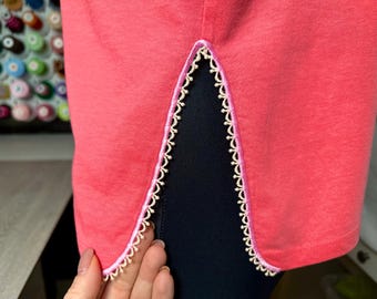 Awesome Lace Edge split seam side bow machine embroidery designs FSL freestanding lace kids girls t-shirt sweatshirt in the hoop simply