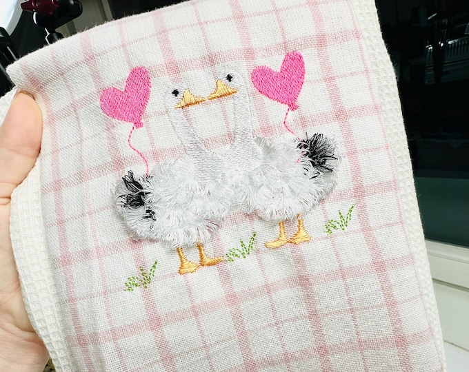 Valentine Geese fluffy fringed Goose Duck fur chenille farm bird machine embroidery designs fringe in the hoop awesome Heart Balloon couple