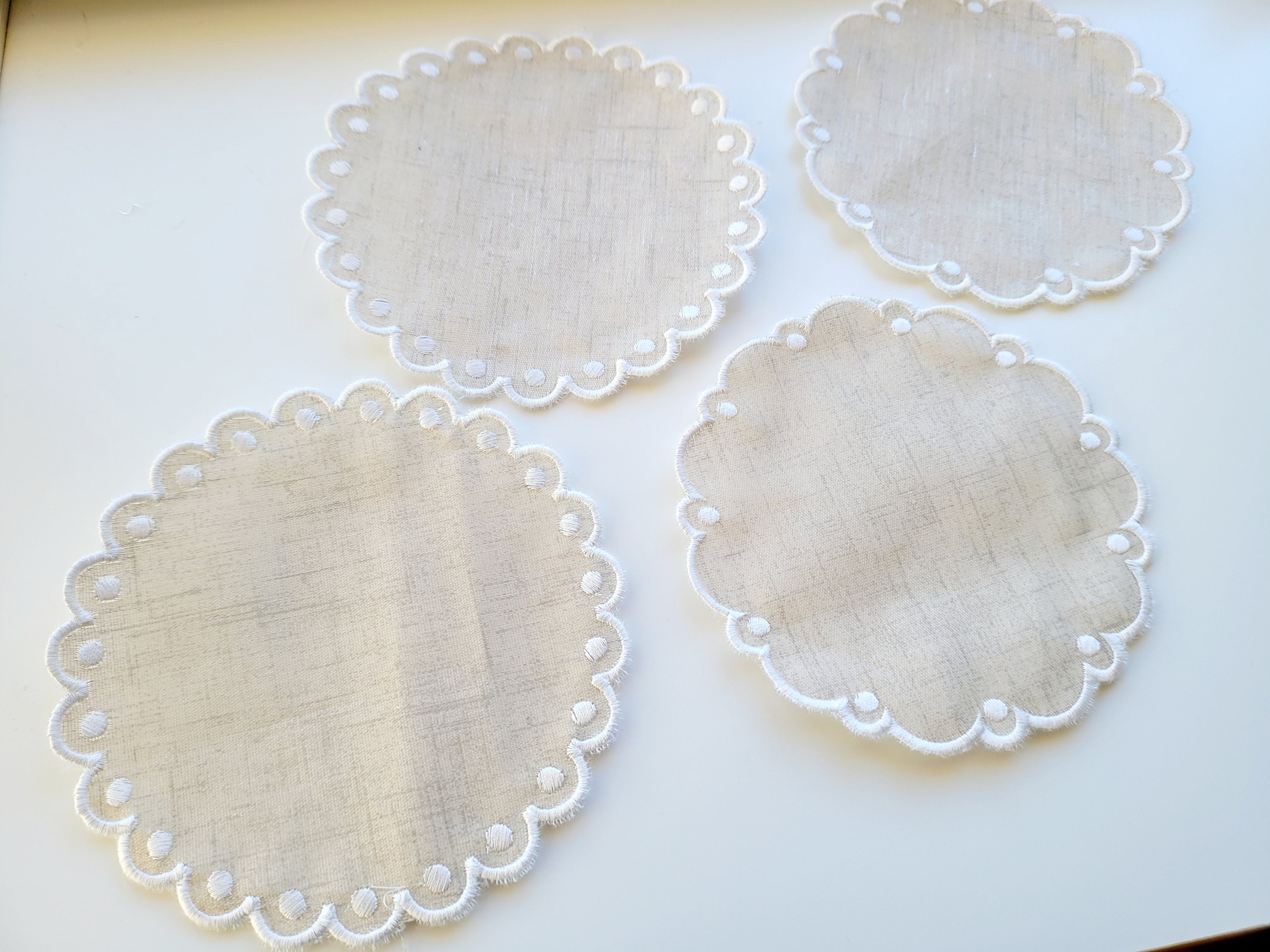 Scalloped Napkin Coaster Doily 2 types round shape in assorted sizes ITH in  the hoop easily machine embroidery designs Set of 2 festoon edge