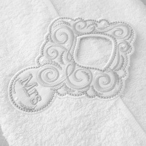 Wedding gift Mr and Mrs, Towel hanging hole  - made to mach - machine embroidery project designs 5x7 - In the hoop embroidery