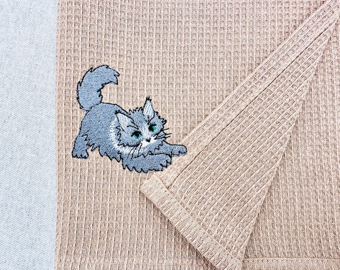 Lovely Scratching Maine Coon Kitty Cat Mama kitchen dish towel pet animal kids machine embroidery designs ITH project simply in the hoop