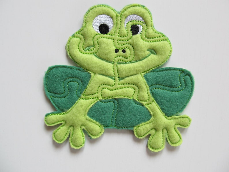 Frog Puzzle ITH in the hoop game machine embroidery applique designs 5x7 INSTANT DOWNLOAD image 1