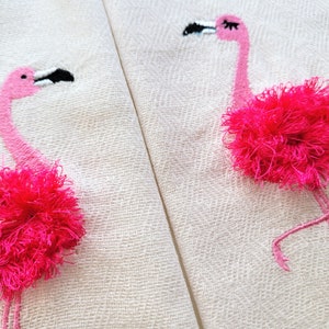 Frędzelki puszysty szenilowy Flamingo 2 rodzaje, dwa wzory haftu maszynowego flamingów flaming na tamborek 4x4, 5x7 niesamowity frędzel futrzany różowy ptak