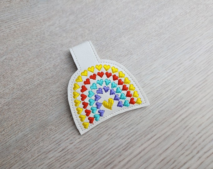 Rainbow heart, hearts key fob snap tab ITH in the hoop keyfob keychain machine embroidery designs, in the hoop embroidery project hoop 4x4