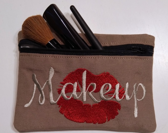 Makeup Pouch, Lips print, Envelope ITH, Pocket, ITH, bag, zip bag, In The Hoop Machine Embroidery designs In-The-Hoop 5x7 6x10