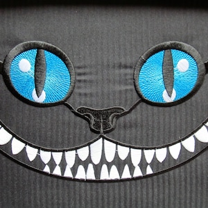 De Cheshire Cat machineborduurontwerpen in meerdere maten voor hoepel 4 x 4 5 x 7 6 x 10 Alice in Wonderland Cat gezicht T-shirt kussen speelgoedontwerp