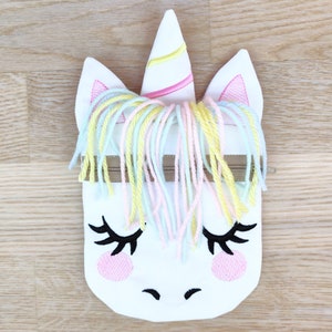 Estilo it Unicornio bolsa con cremallera En el bastidor, ITH Cabeza de unicornio Bolsa ITH Bolsa, bolsa con cremallera Diseño de bordado a máquina En el bastidor