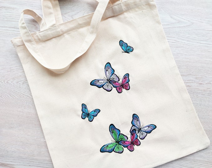 Realistic small Butterflies 4 types machine embroidery designs in assorted sizes beautiful summer awesome girl girly colorful butterfly