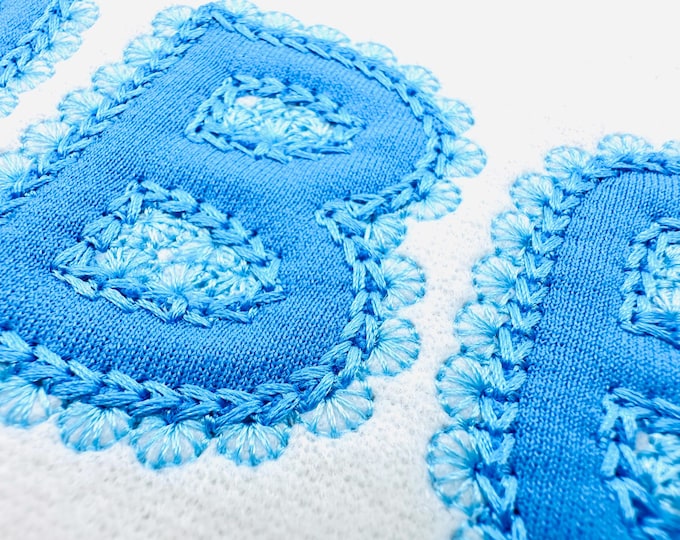Lace Edge applique Chain stitch outline Font lace trim effect Monogram Alphabet kids girls machine embroidery designs sizes 1.7 up to 4.3 in