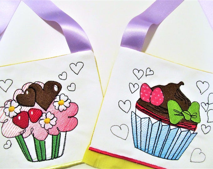 Apron embroidery kitchen cupcakes sweet sketch hand drawing silhouette outline machine embroidery designs love cupcake embroidery bow heart