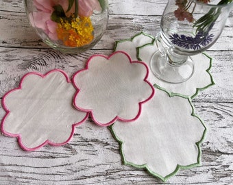 Coasters 2 types round flowery shapes in assorted sizes, coaster ITH in the hoop easily machine embroidery designs Set of 2 types doily